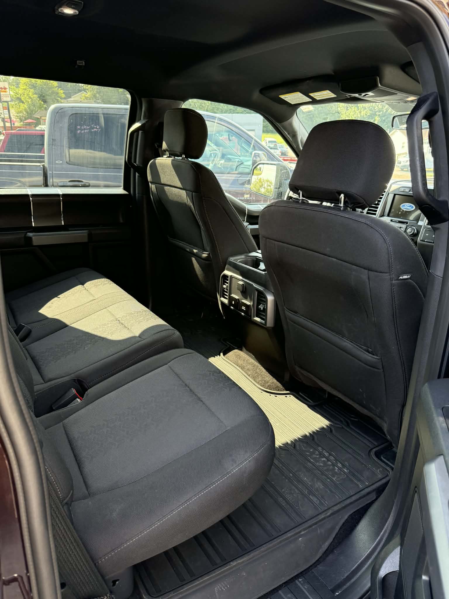 
								2018 Ford F-150 XLT full									