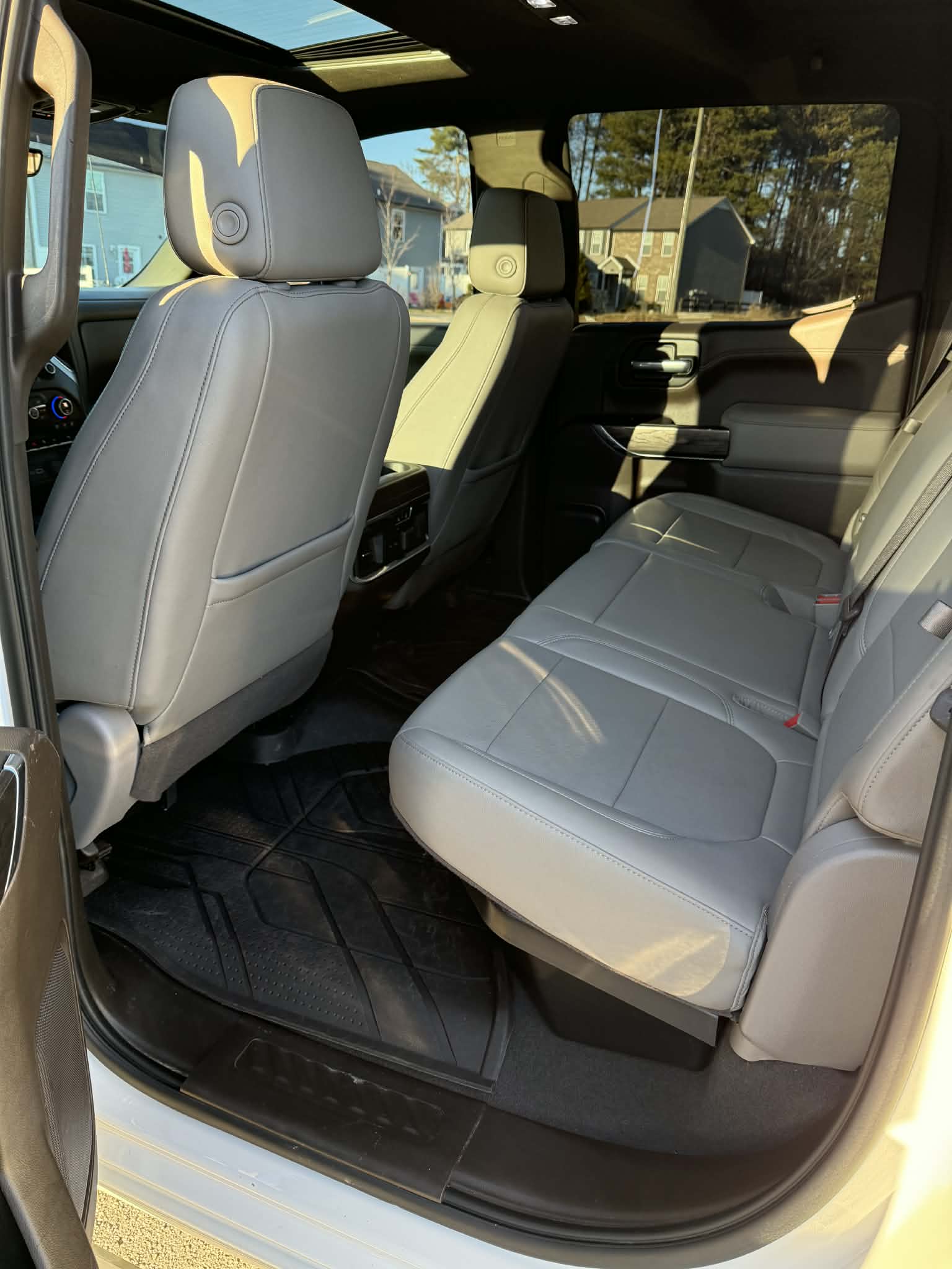 
								2020 Silverado LTZ full									